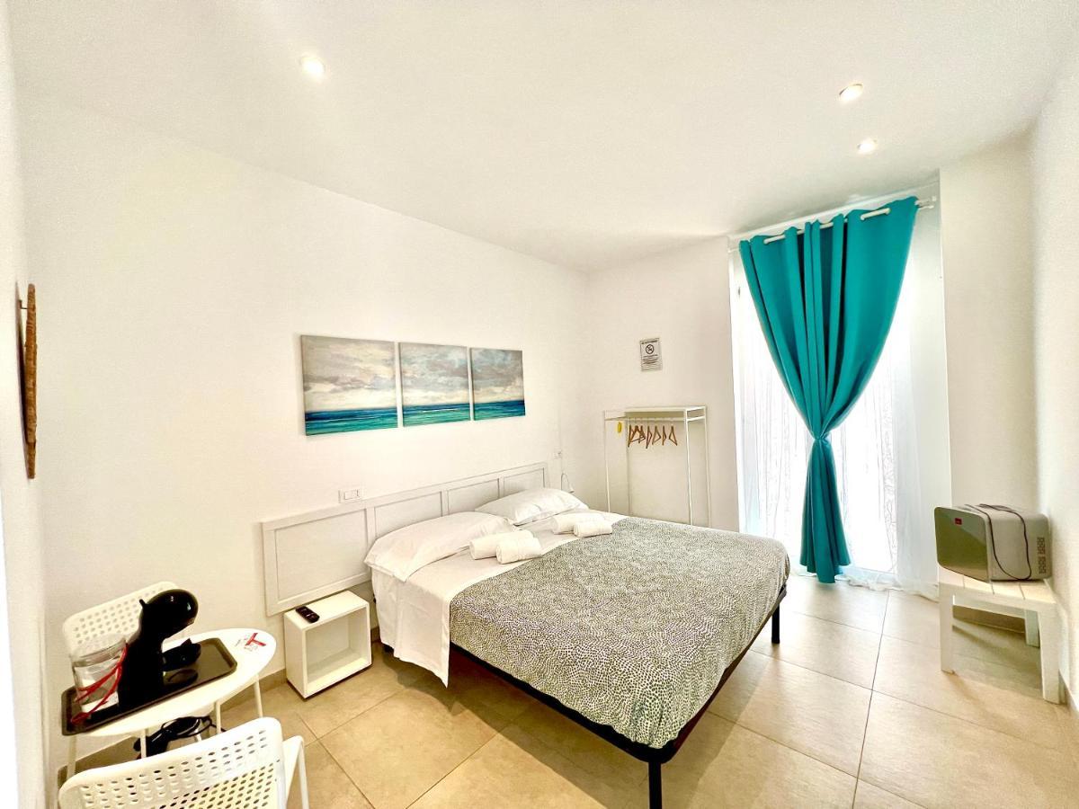 Le 4 Stagioni Rooms 滨海弗兰卡维拉 外观 照片